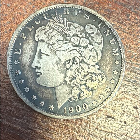1900 -O Morgan Silver Dollar American Coinage Designed by George T. Morgan - Picture 1 of 2